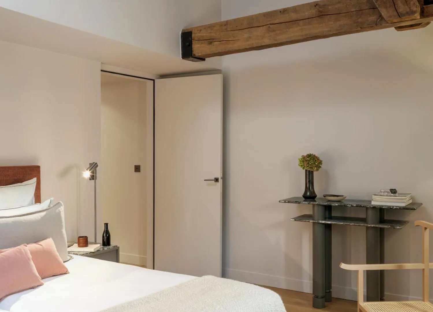 De Pourtales Aparthotel 5*