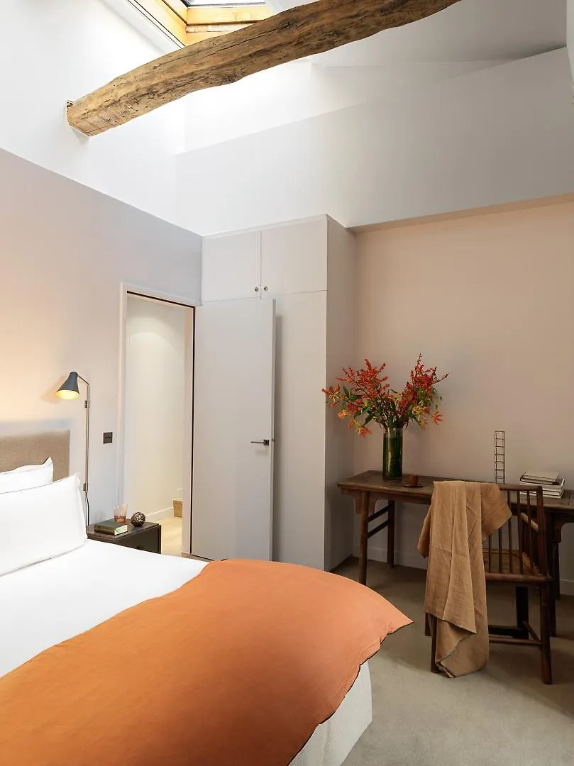 De Pourtales Apart Otel Paris