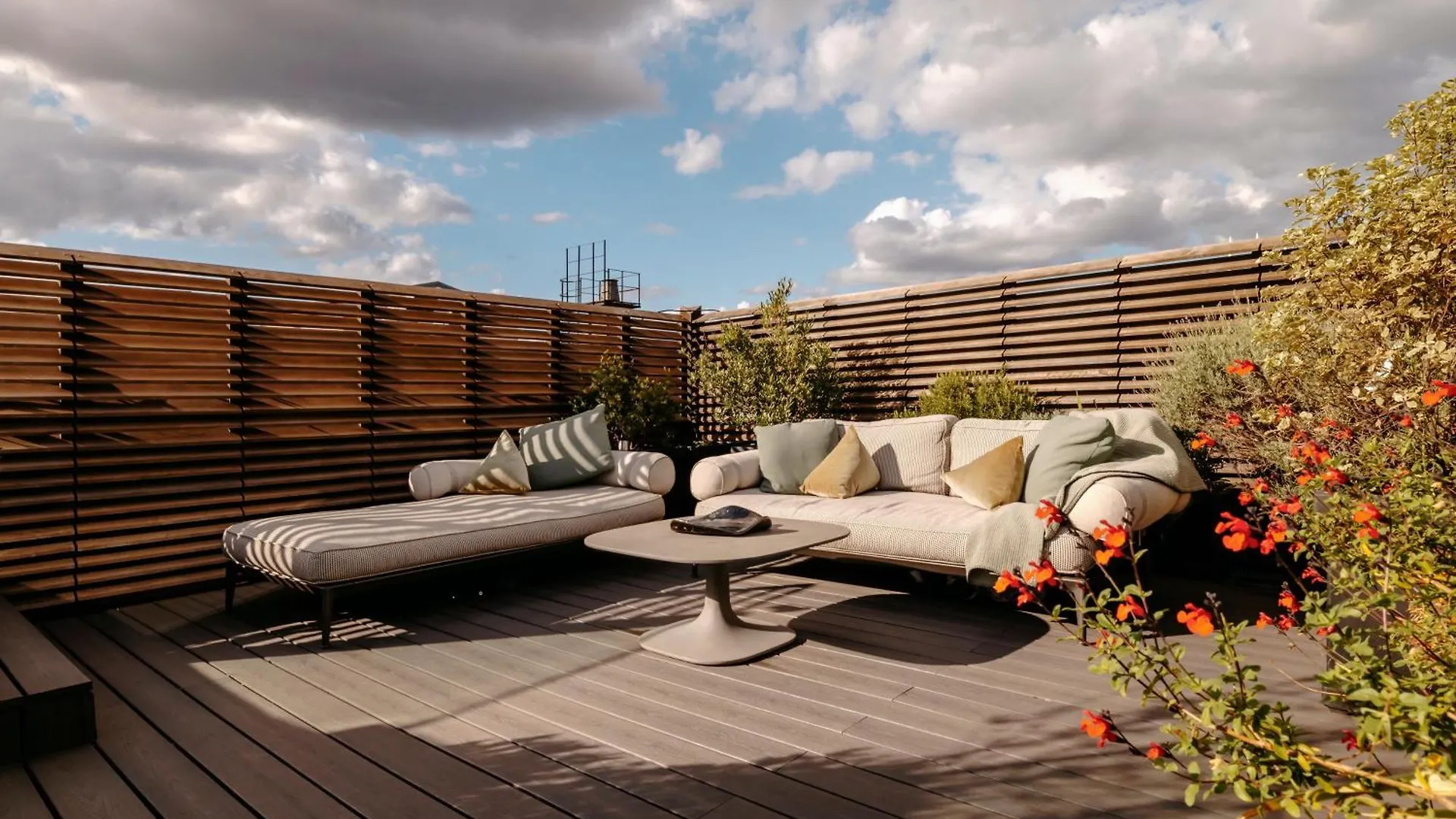De Pourtales Apart Otel 5*