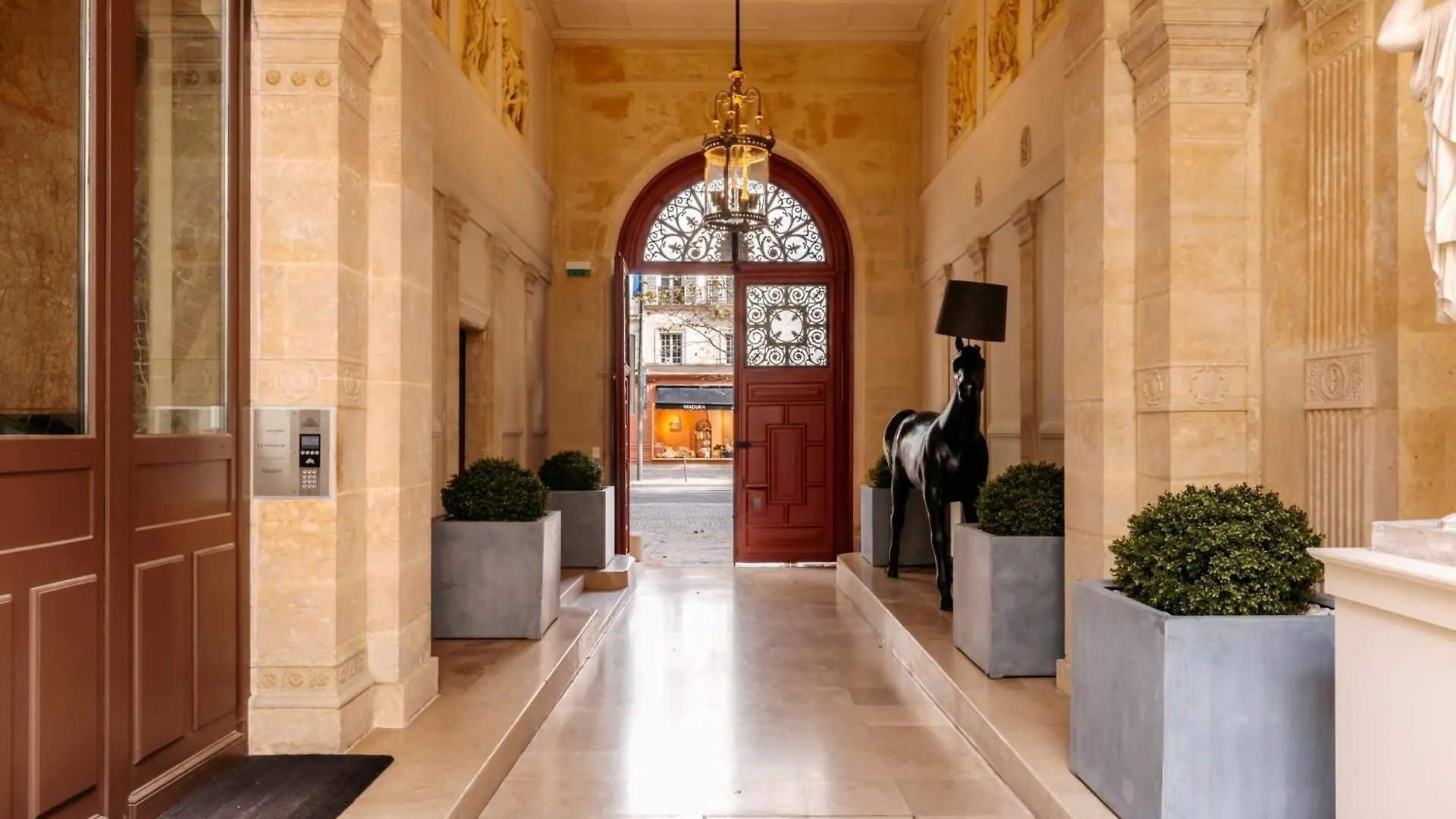 De Pourtales 5* París